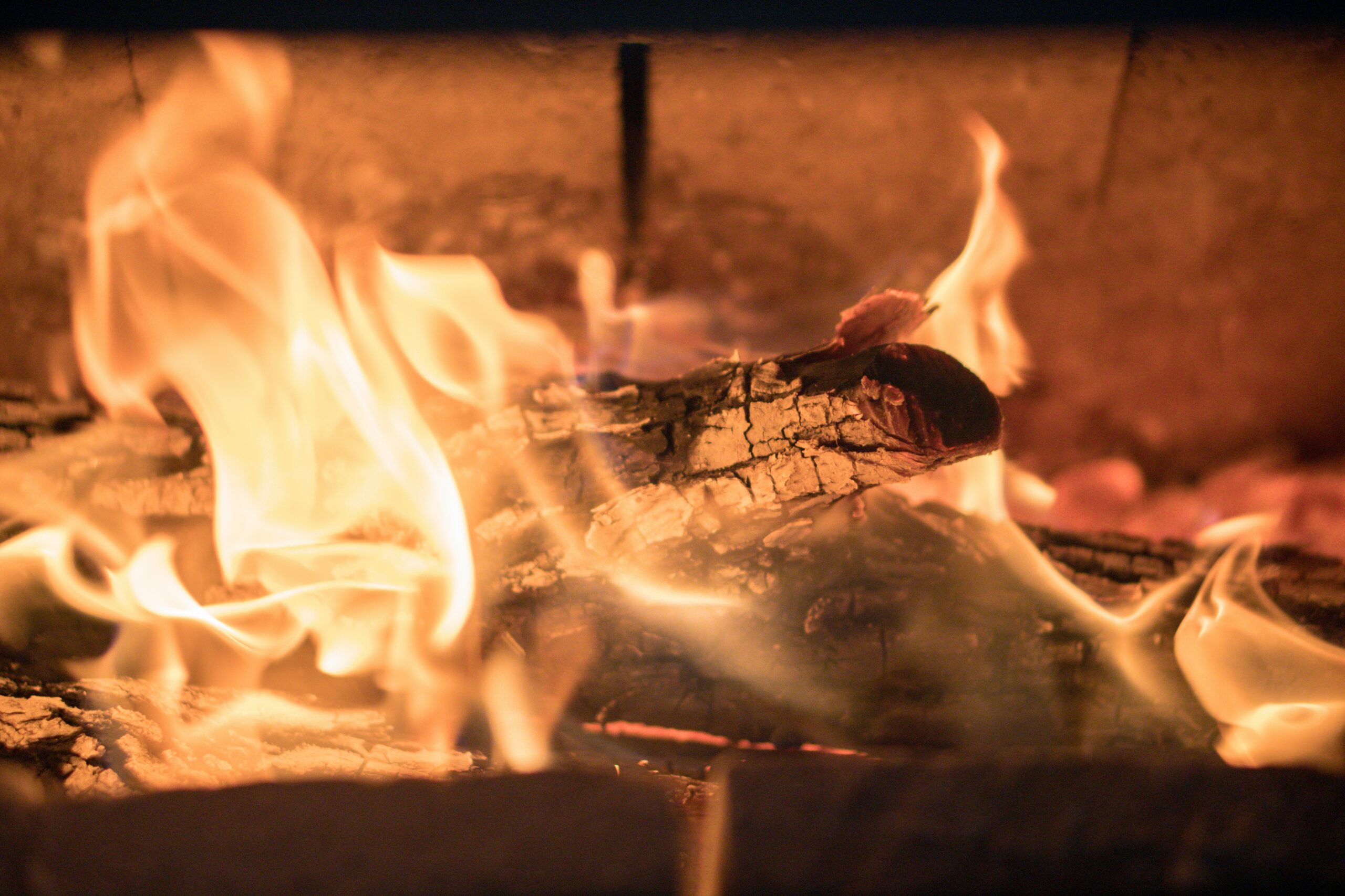 Understanding Firewood Consumption of Tent Wood-Burning Stoves: A Comprehensive Guide 3 focus photography of wood burning